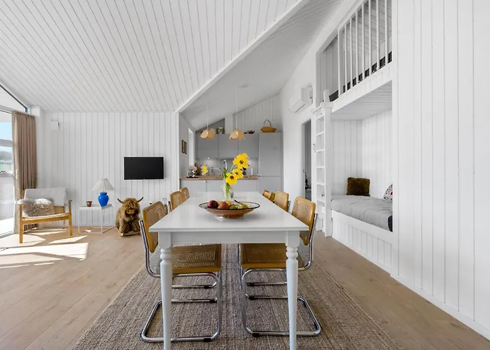 Semesterbostad Lovely In With Sauna *