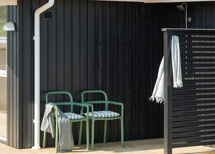 Semesterbostad Lovely In With Sauna